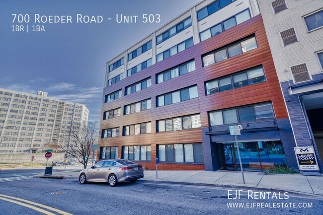 Building Photo - 700 Roeder Rd