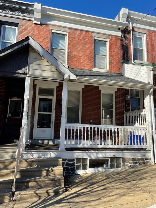 Primary Photo - Manayunk 3 Bedroom Row for rent $1,850/month