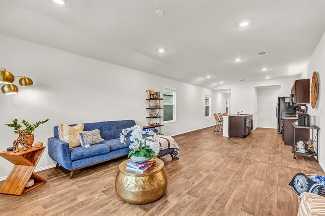 Building Photo - 15006 Breccia Rd