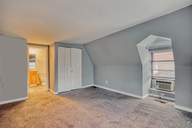 Building Photo - 4390 McPherson Ave