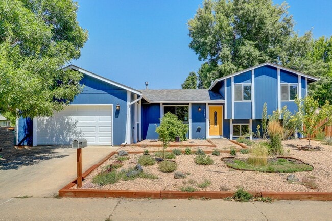 Primary Photo - $3,200.00 - 3 Bedrooms, 2 Bathrooms, Singl...