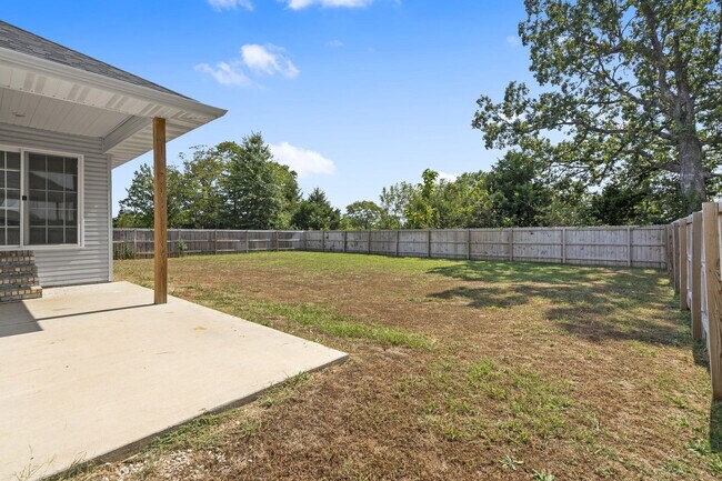 Building Photo - 270 Hickory Hills St