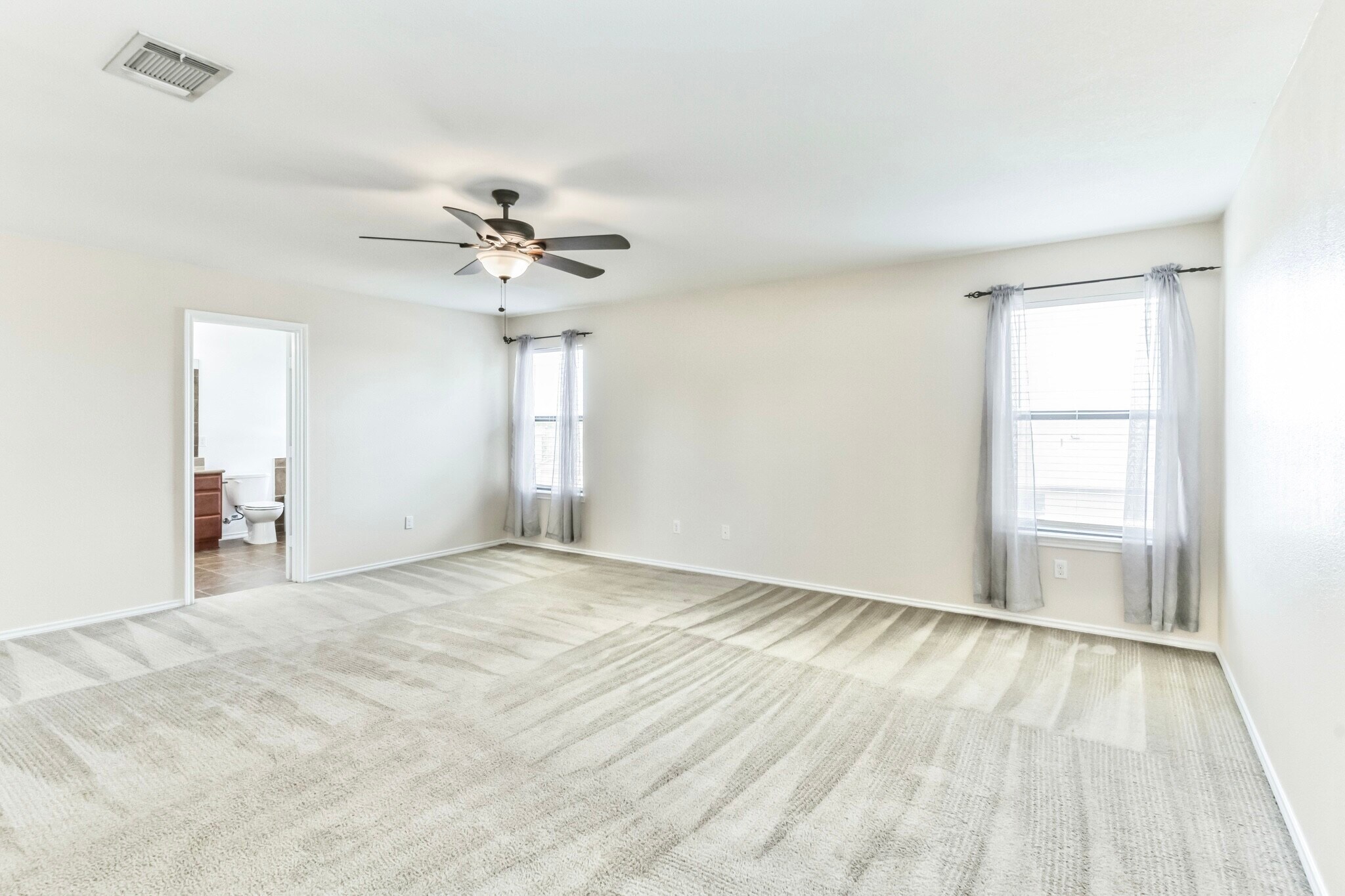 Building Photo - 9147 Sage Loop Ct