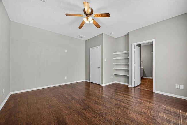 Building Photo - 15430 Elm Leaf Pl