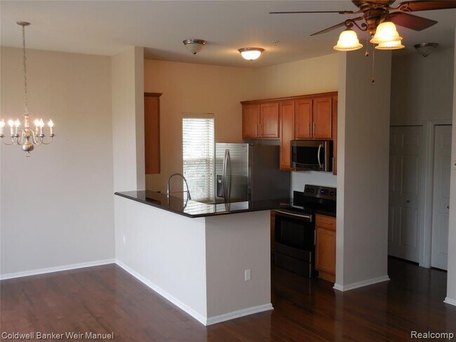 Building Photo - 39792 Rockcrest Cir