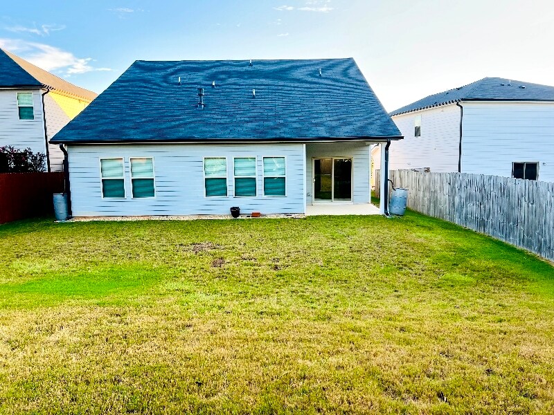 Building Photo - 4829 Dufour Dr