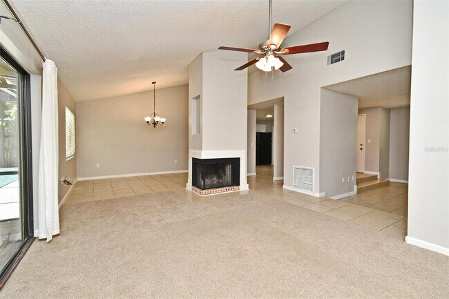 Building Photo - 512 Shane Cir