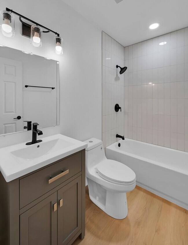 Building Photo - Newly remodeled 4BD 3BA Home in Waco