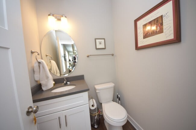 Building Photo - Fantastic luxury two-bedroom, two-bathroom condo in the Longfellow Neighborhood in Minneapolis! -...