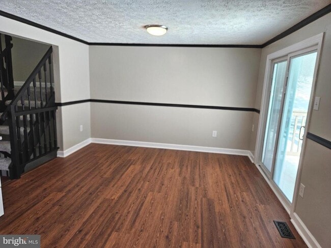 Building Photo - 10717 Glen Hannah Dr