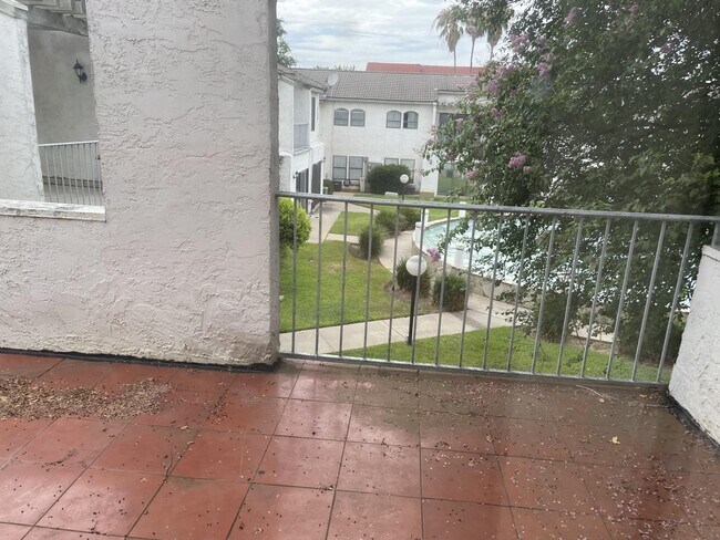 Building Photo - 100 W Village Blvd