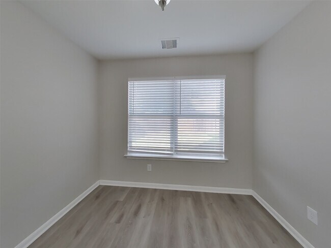 Building Photo - 19042 S Whimsey Dr