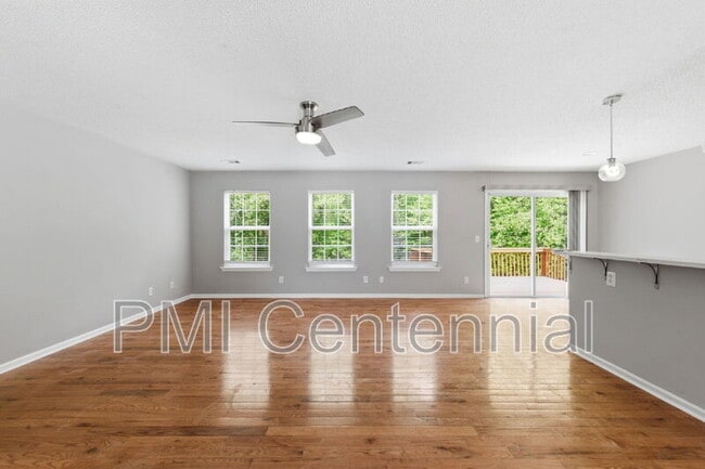 Building Photo - 57 Grandview Ln