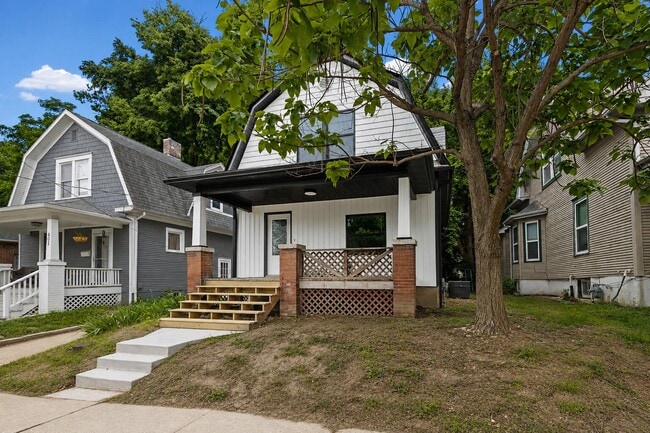 Building Photo - 403 N 9th St