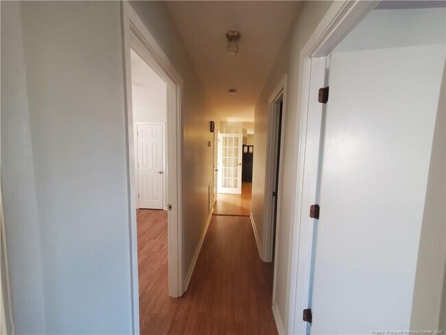 Building Photo - 1208 Cullen Dr