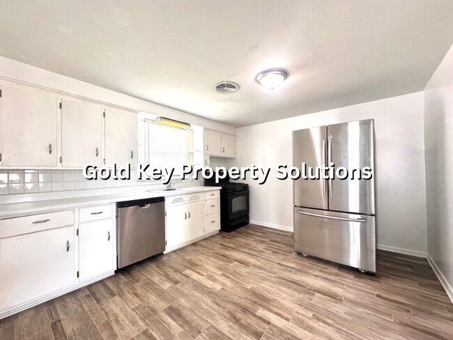 Building Photo - **Single Family Home for Rent in Elwood** ...