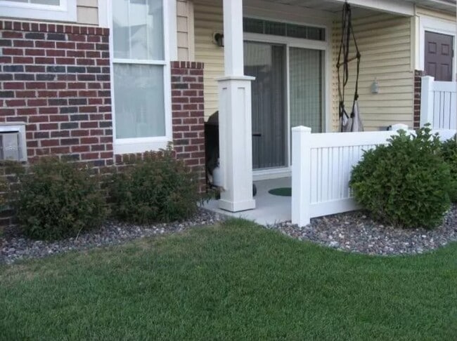 Building Photo - 9641 Linden Ln N