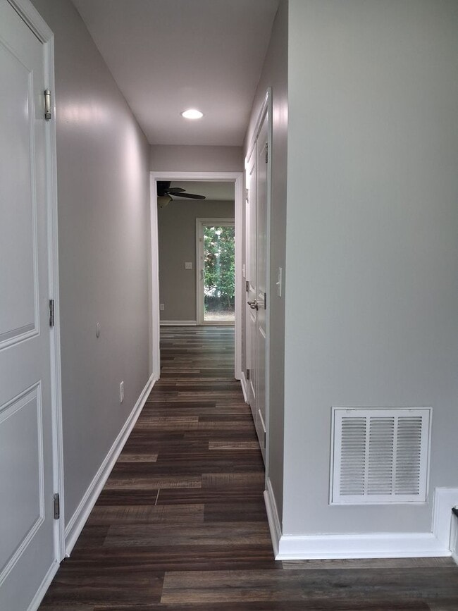Building Photo - 4301 Saltmarsh Ln
