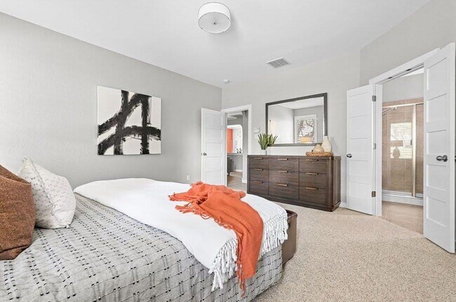 Building Photo - 10820 Sky Rock Dr