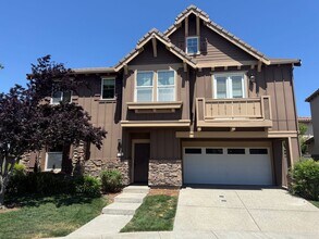 Building Photo - Beautiful home in Natomas!