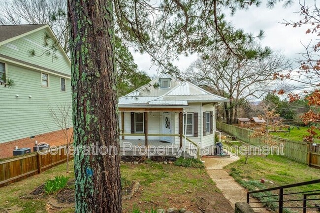 Building Photo - 1126 W Mississippi Ave