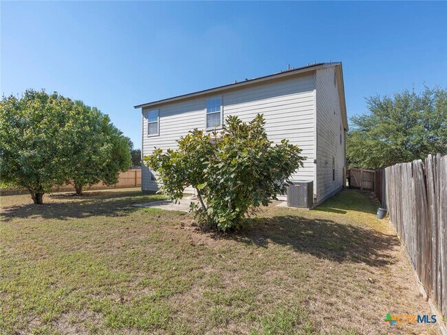 Building Photo - 424 Copper Hill Dr