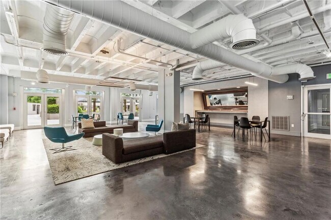 Building Photo - 805 Peachtree St NE