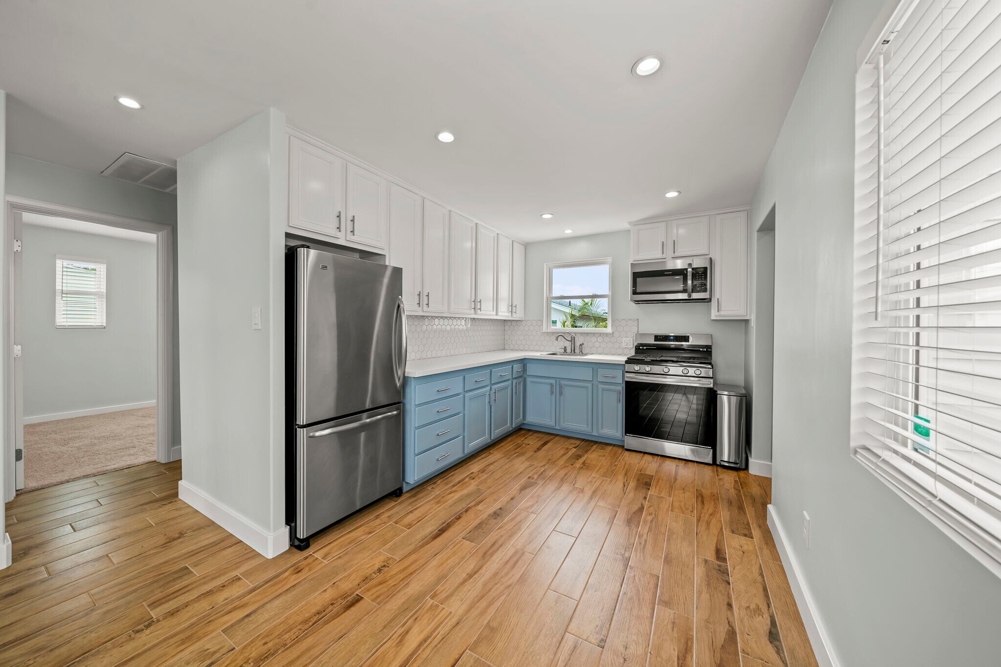 Building Photo - 6364 Osler St