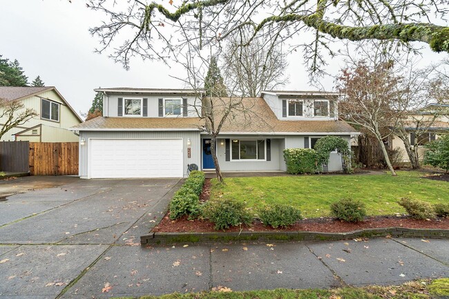 Building Photo - Hyland Hills 5 Bedroom Gem