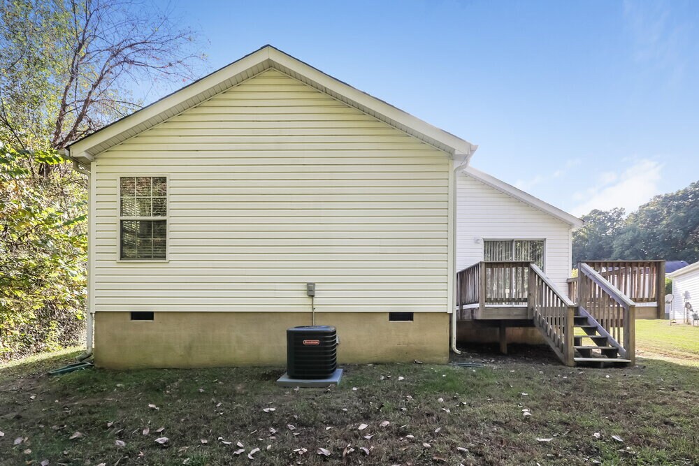 Building Photo - 11926 Stewarts Crossing Dr