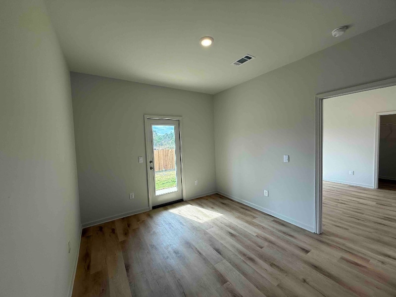 Building Photo - 603 Stillwater Cv