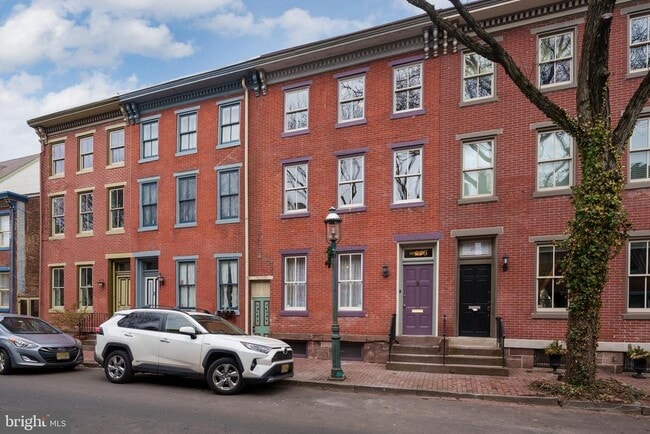 Building Photo - 236 Mercer St