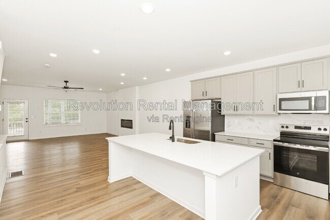 Building Photo - 32 Nickel Dr