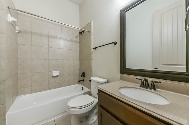 Building Photo - 9634 Lansing Meadows Dr