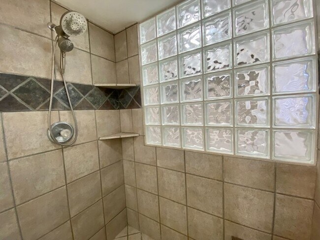 Building Photo - SPACIOUS HOME IN SANTA CLARA COMING SOON!