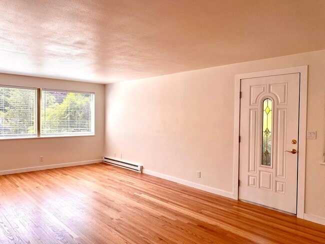 Building Photo - 1440 NW 60th St