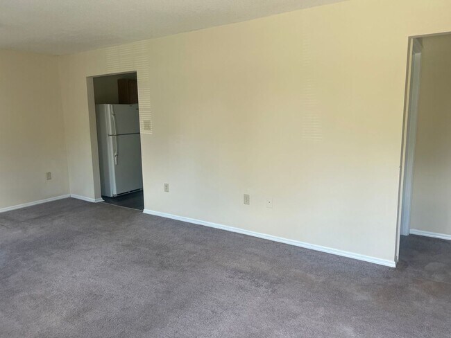Building Photo - 3 Bedroom House in East Tarboro