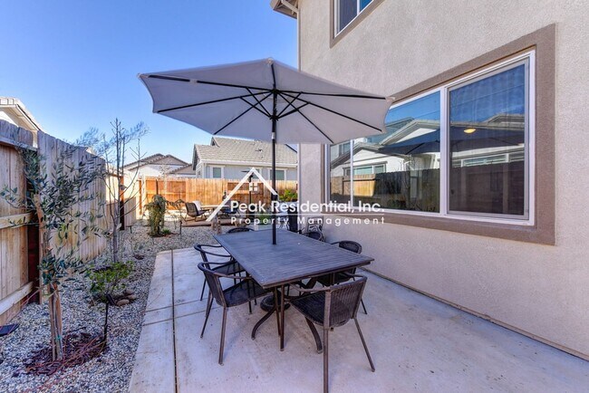 Building Photo - 4 Bedroom, 3 Bath Home in Rancho Cordova