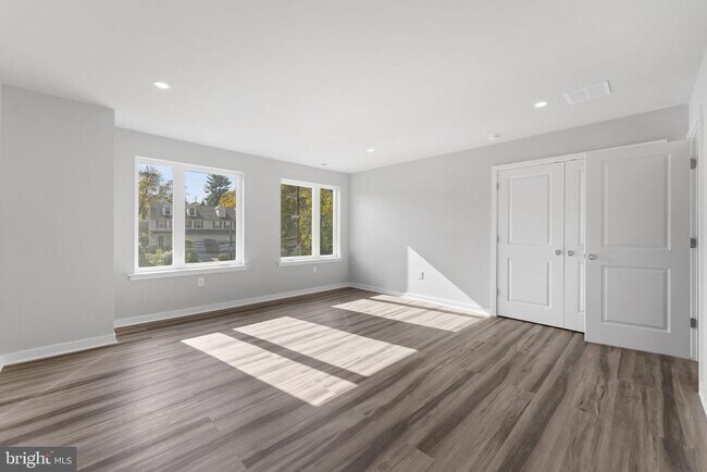 Building Photo - 151 Old Lincoln Hwy