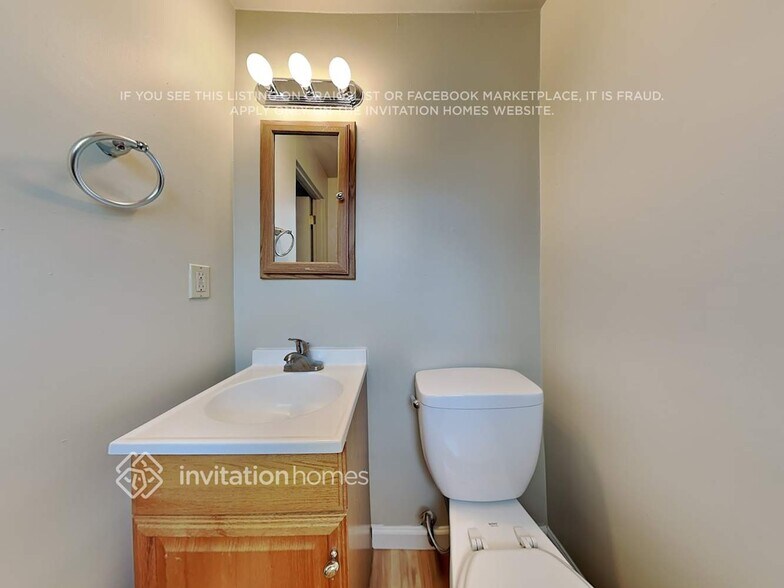 Building Photo - 28232 27th Ave S