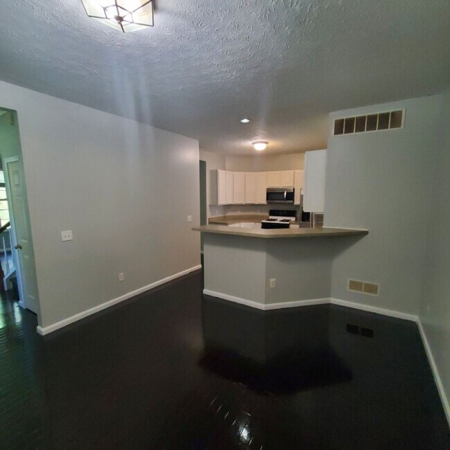 Building Photo - 2643 Wyndgate Ct
