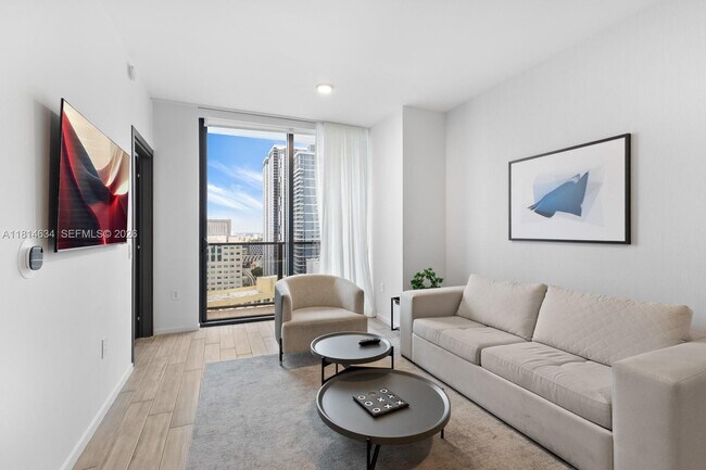 Building Photo - 398 NE 5th St