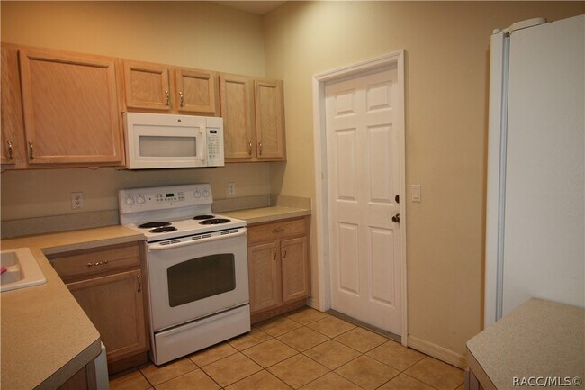 Building Photo - 1600 W Spring Meadow Loop