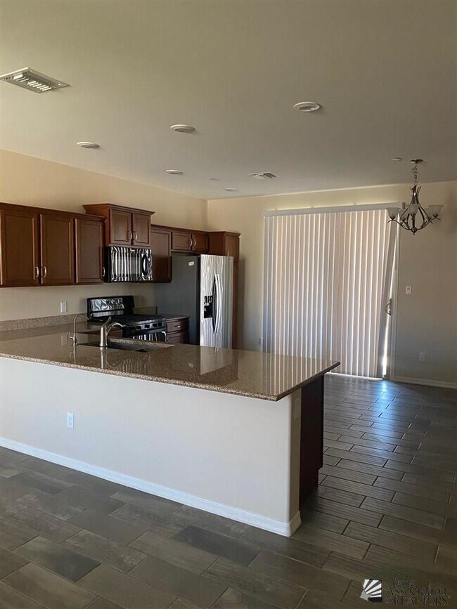 Building Photo - 2748 S Evenfall Dr