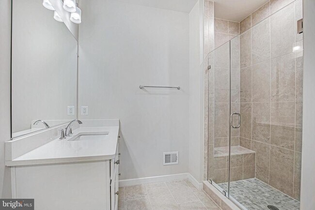 Building Photo - 222 Petite Sirah Terrace SE