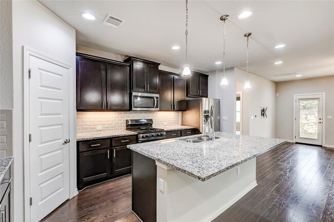 Building Photo - 14104 McCoy Lp