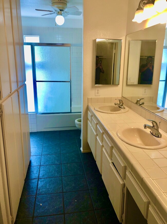 Building Photo - 3606 1st Ave