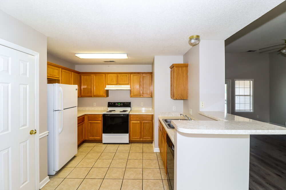 Building Photo - 7248 Bridgefield Dr