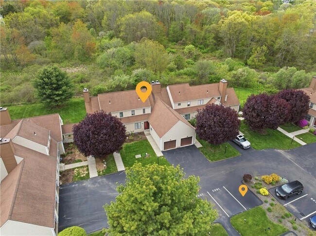 Building Photo - 50 Abbott Run Valley Rd