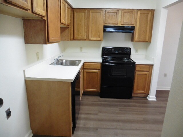 Building Photo - 4112 Hessmer Ave